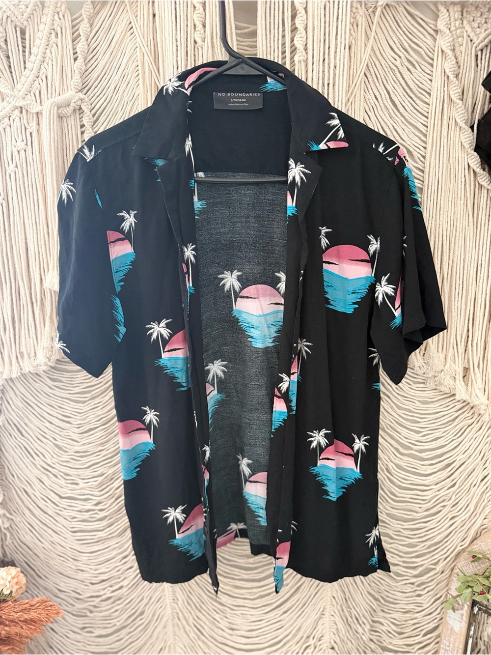No Boundaries Black Short-Sleeve Tropical Print Shirt - Pink & Teal